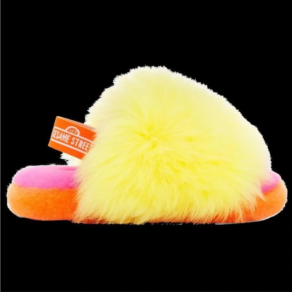 UGG x Big Bird Sesame Street Fluff Yeah slides - Picture 2 of 3